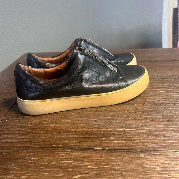 Frye Lena Leather zip sneakers size 7.5 - Picture 4 of 9